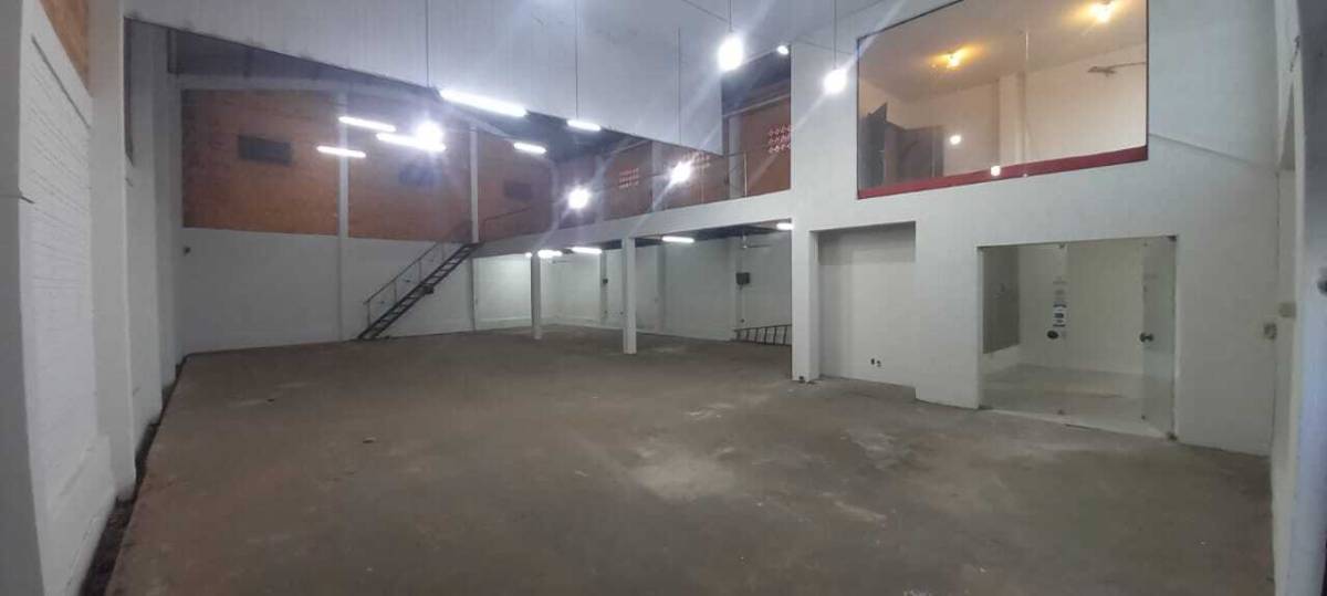 ALQUILO TINGLADO EN FDO. DE LA MORA ZONA NORTE — foto 3
