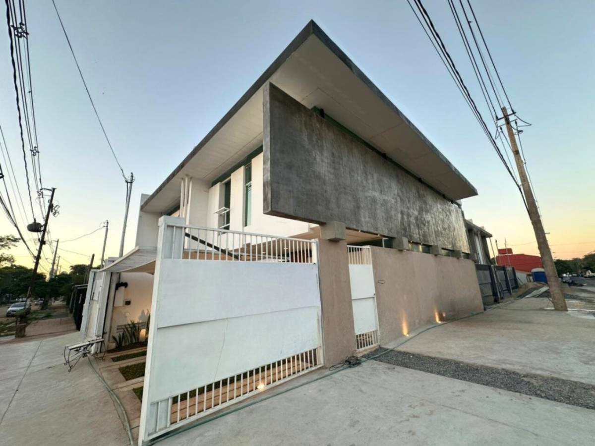 Vendo duplex a estrenar de 3 dormitorios en Fernando de la Mora zona norte — foto 2