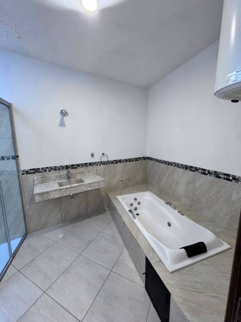 VENDO DUPLEX EN SAN LORENZO — foto 2
