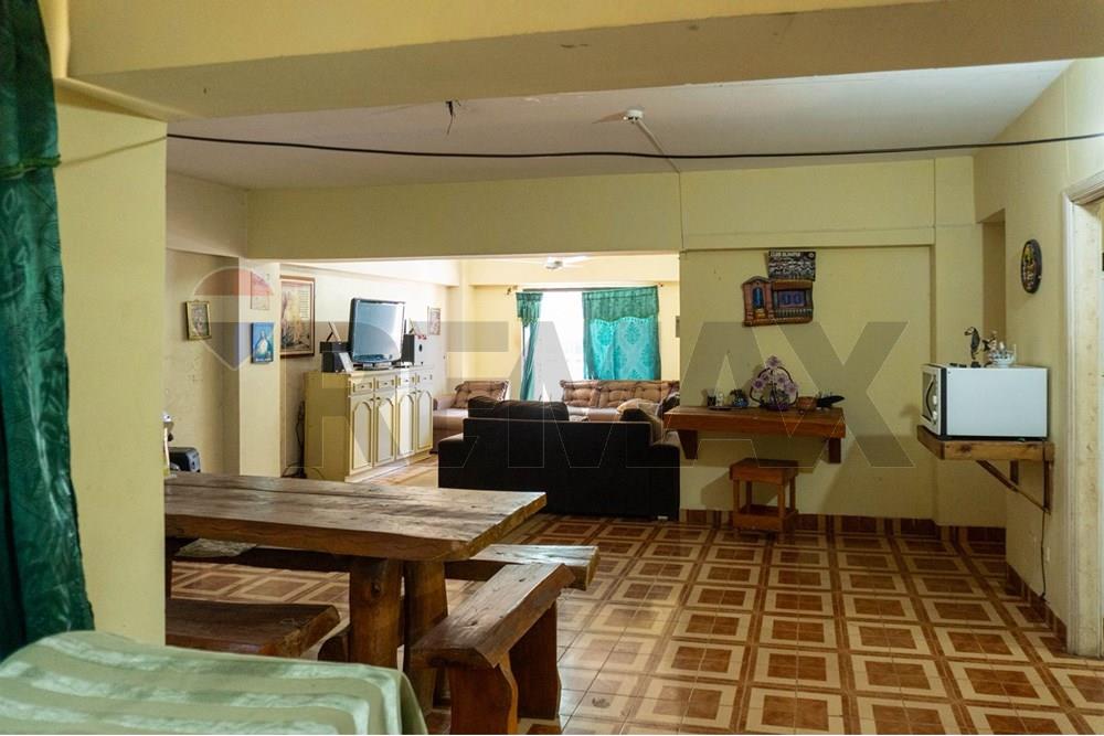 VENDO EDIFICIO EN EL MICROCENTRO DE CIUDAD DEL ESTE — foto 2