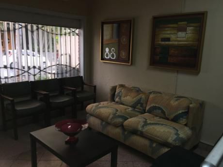 Alquilo Oficinas En Zona Del Colegio Internacional