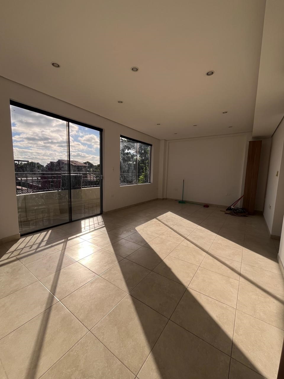 Departamento en alquiler en Villa Morra