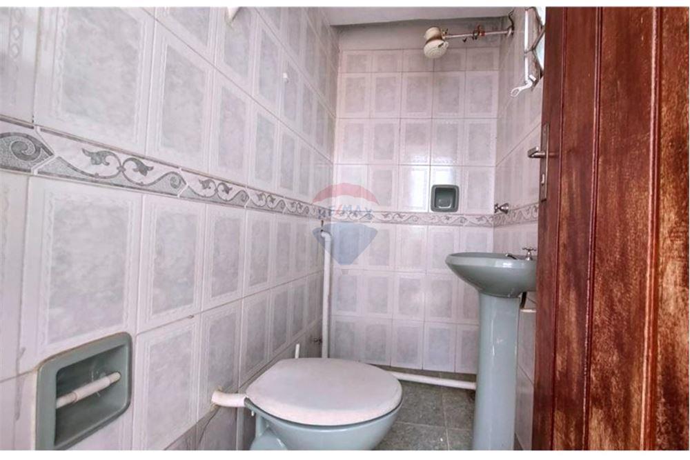 Casa - Alquiler - San Lorenzo, Paraguay — foto 2