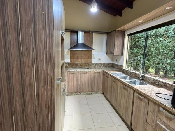 ALQUILER DE CASA EN EL PARANÁ COUNTRY CLUB — foto 3