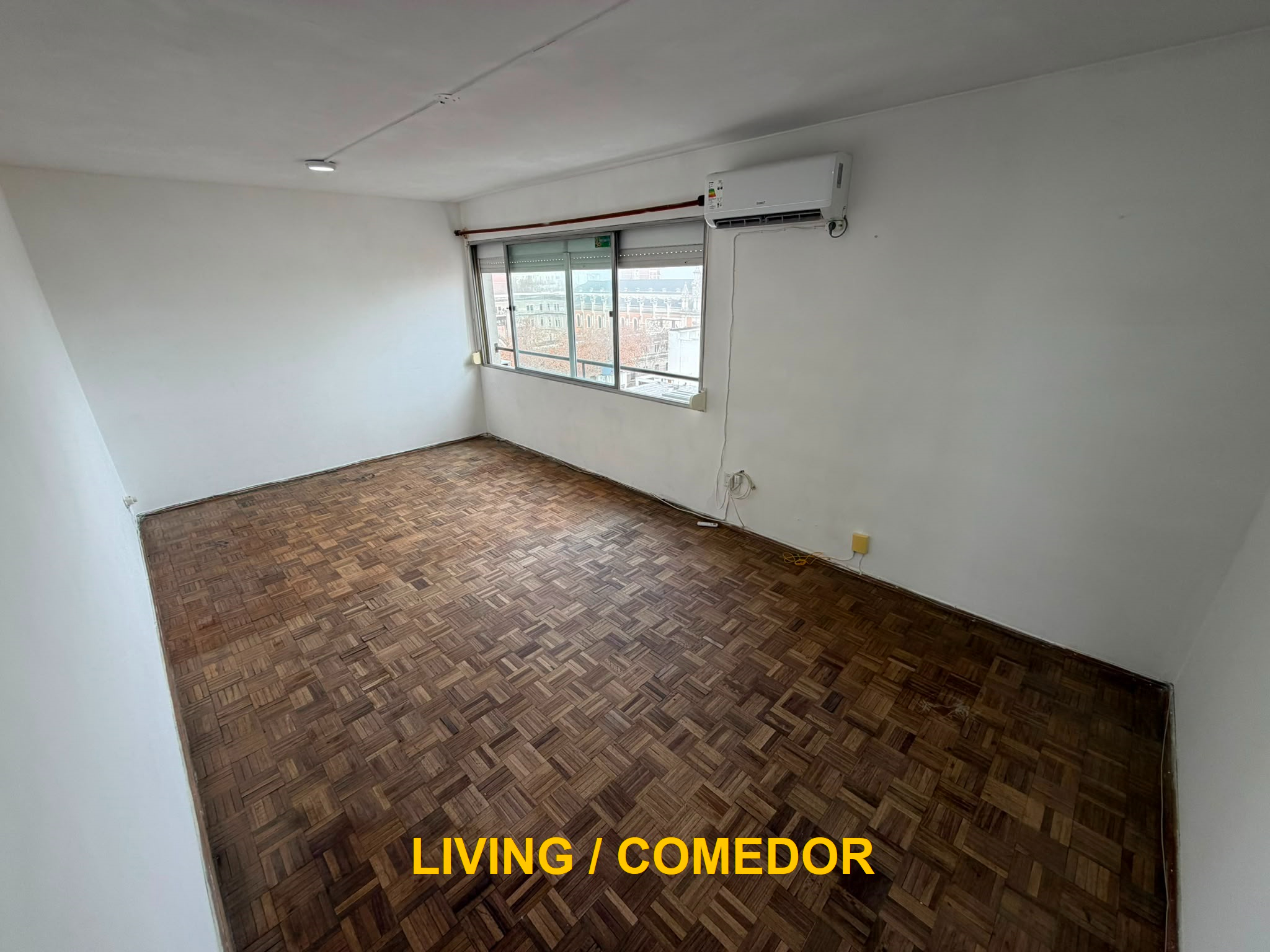Alq. Apto. En Cordón, 50m2, Piso 8, 2 Dor+1 Baño. Muy Buen Estado Y Ubicación · Foto 4