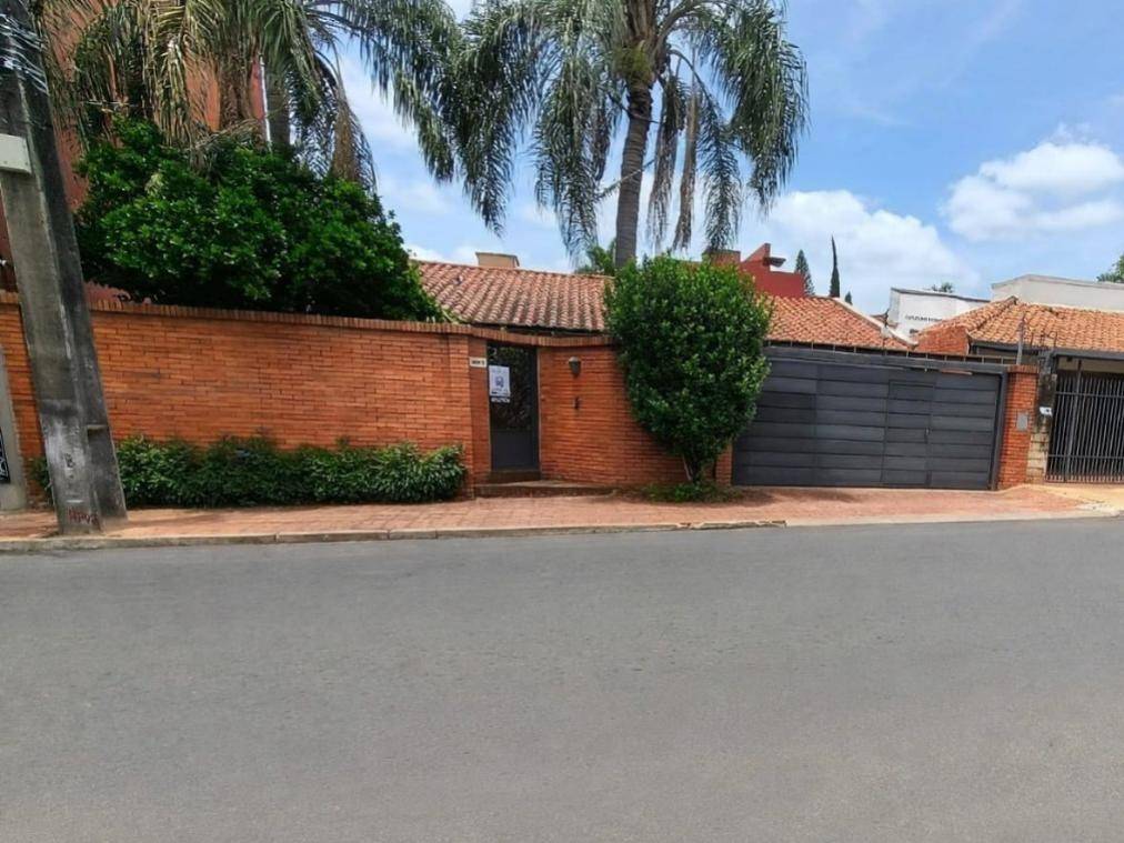 Casa en alquiler en Jara