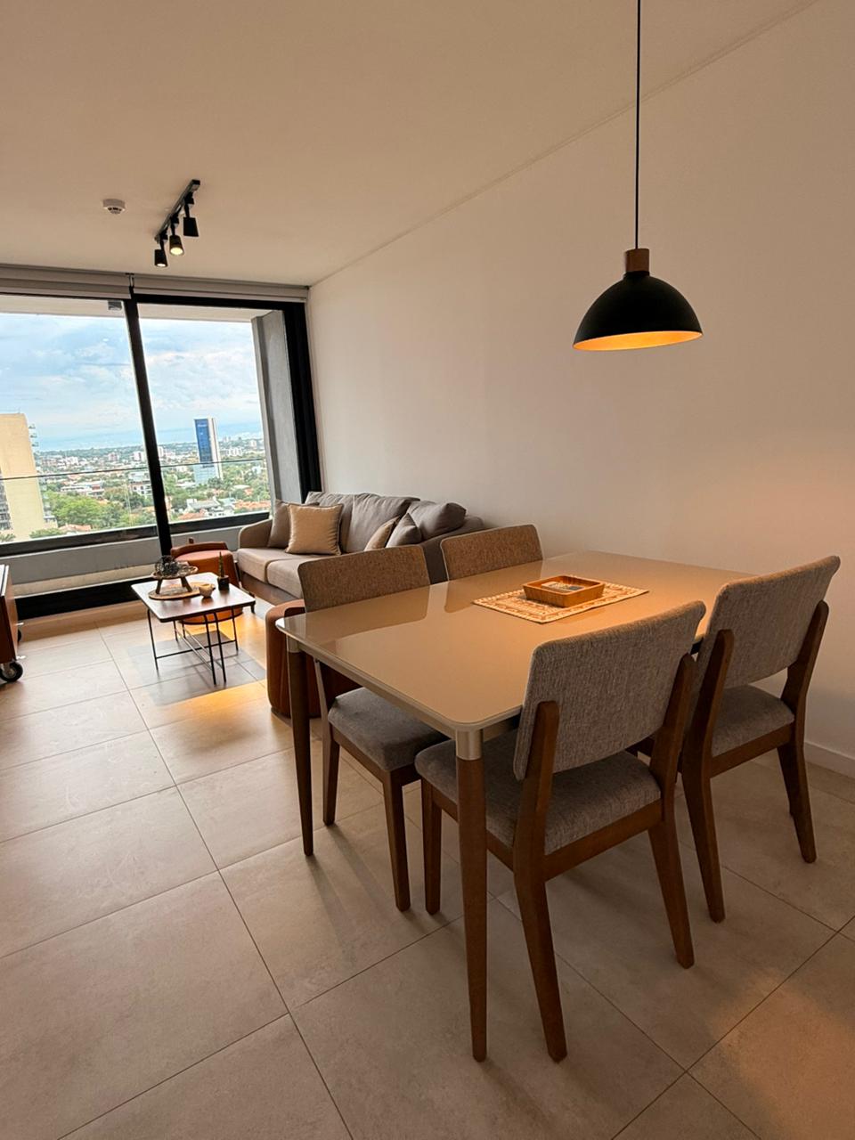 EN ALQUILER DEPARTAMENTO DE 1 DORMITORIO EN FEEL ASUNCIÓN — foto 2