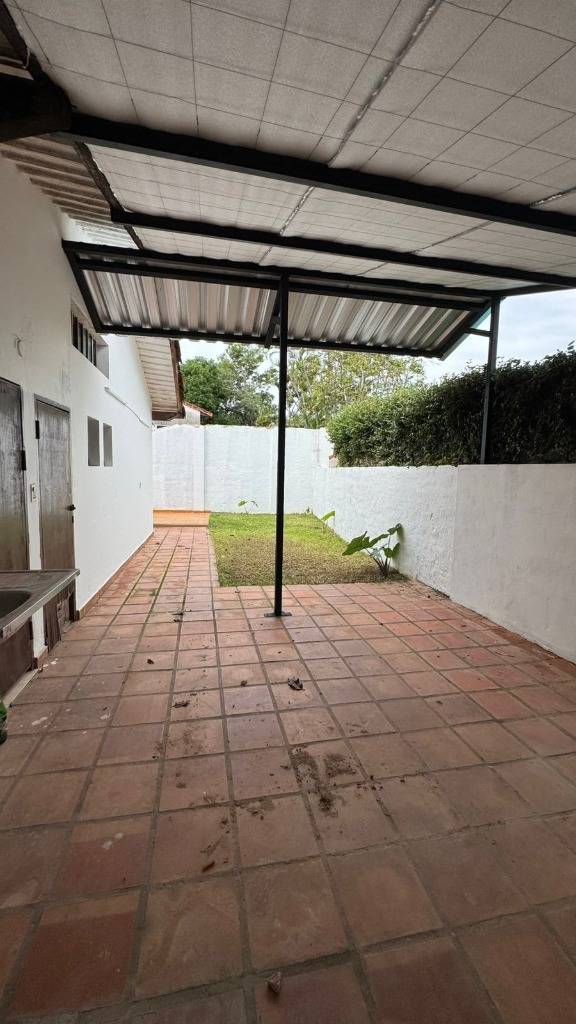 Casa 3 dorm. en Ba. Aeropuerto | Ytay — foto 3