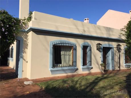 Hermosa Casa En Carrasco Norte