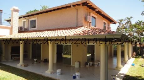 Alquilo Importante Residencia