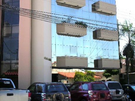 Propietario Vende Hermosa Oficina