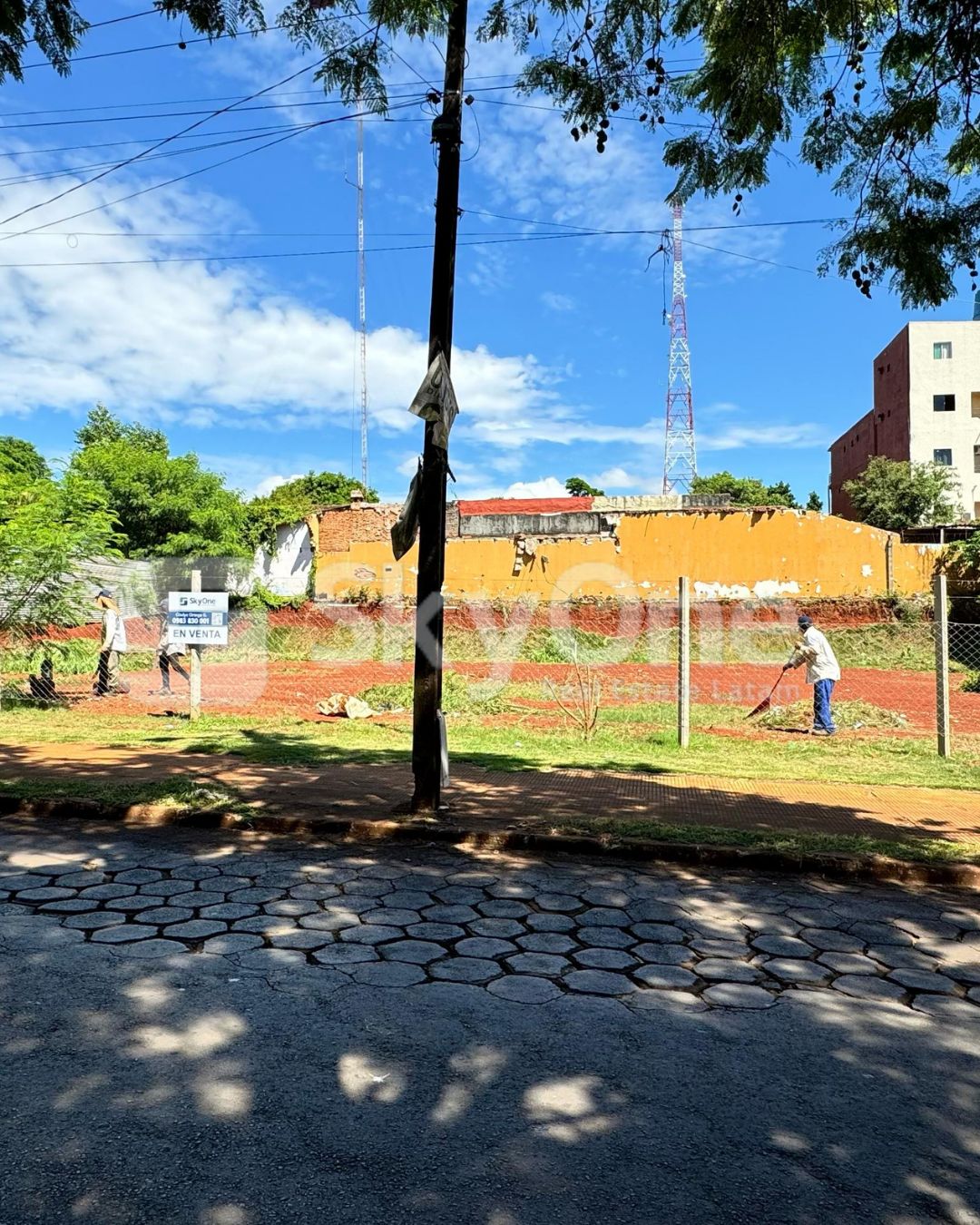 EN VENTA 2 TERRENOS A METROS DE LA ROTONDA DEL AREA 1 — foto 2