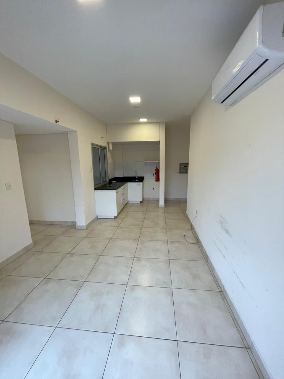 VENDO DEPARTAMENTO EN SAJONIA DE 1 DORMITORIO CON COCHERA — foto 2