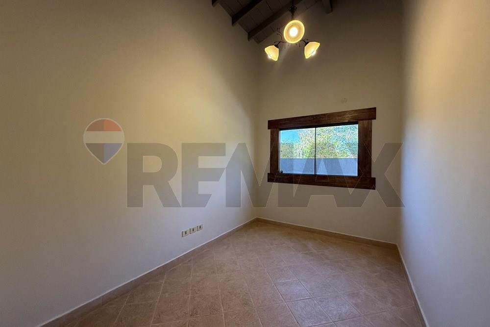 Duplex en venta en barrio cerrado bo. Mbocayaty zona residencial — foto 3