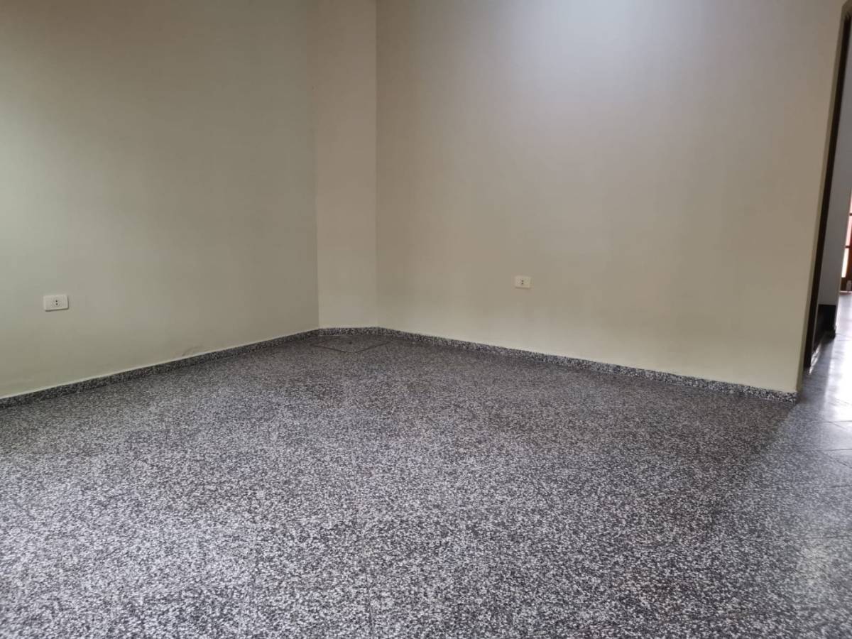 Alquilo dúplex en condominio - Lambaré — foto 3