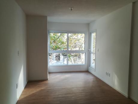 Alquiler! Apartamento, Centro Sur, 1 Dormitorio A Estrenar!