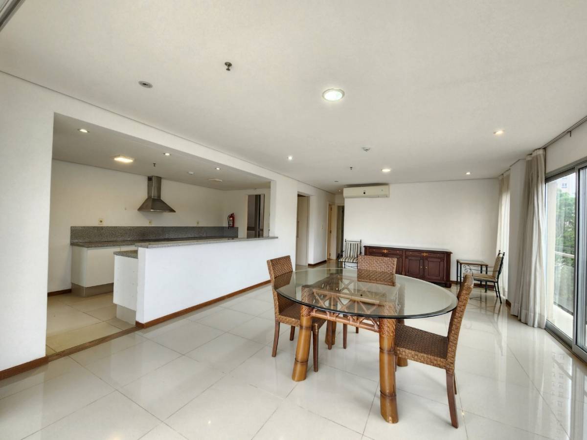 AMPLIO DEPTO DE 3 DORMITORIOS - ZONA SHOPP DEL SOL SIN MUEBLES — foto 2