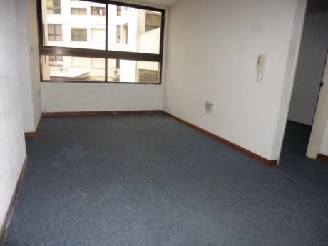 Venta Con Renta Próximo A La Terminal Tres Cruces!!