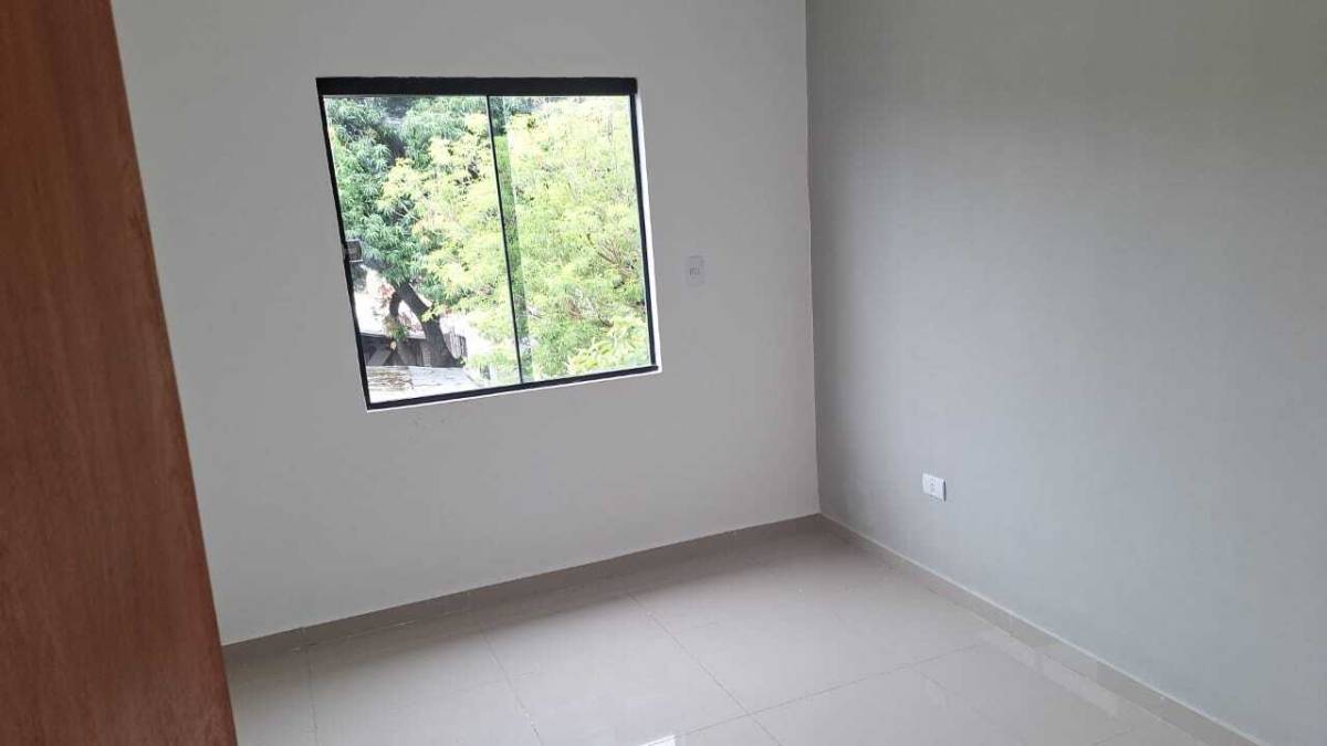 En venta hermoso duplex en Fernando de la Mora – Zona Norte — foto 2
