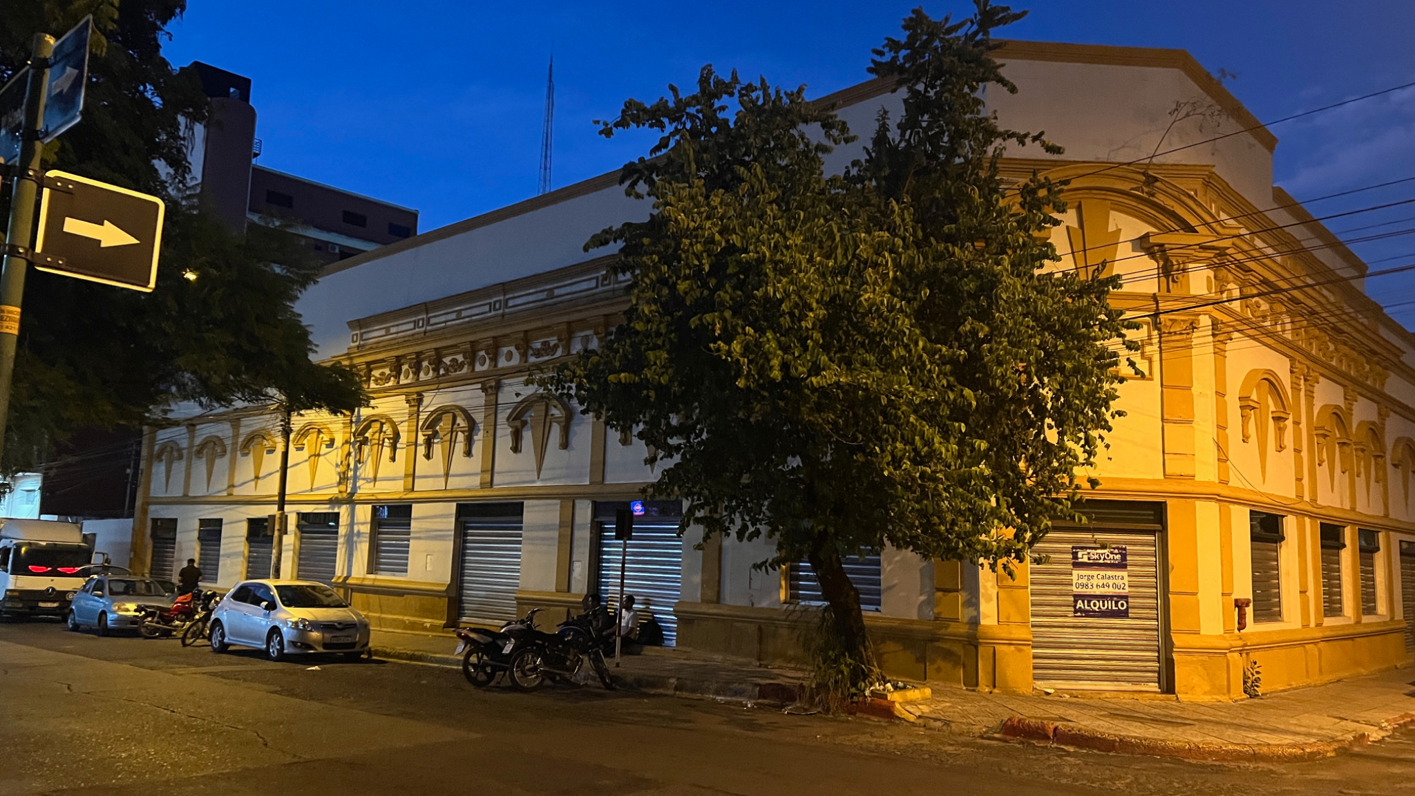 Locales Comerciales – Esquina Sobre Haedo,centro De Asunción — foto 3