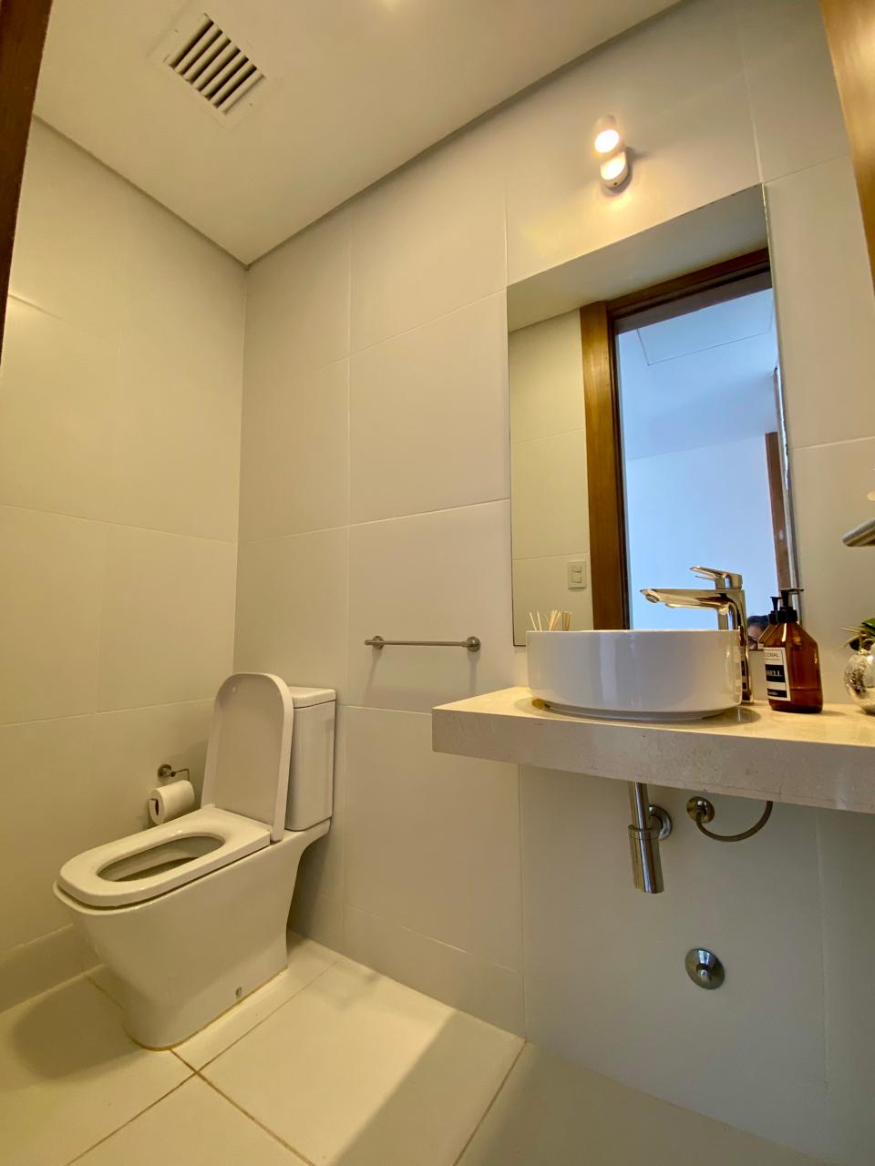 En Venta Ph De 3 Niveles Zona Embajada Americana — foto 2