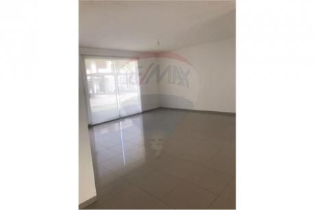 Comoda Casa En Alquiler