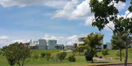 Terreno De 1000 M2 En Urbanización Agua Vista