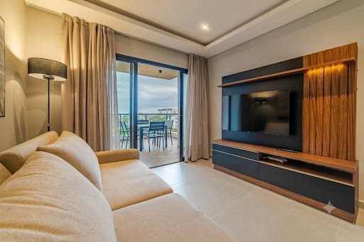 Alquilo Departamento Amoblado en Torre Augusta | 2 Dormitorios | 104,60 m² — foto 2