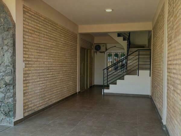 ALQUILO AMPLIA VIVIENDA EN LUQUE - ZONA LOS JARDINES — foto 3