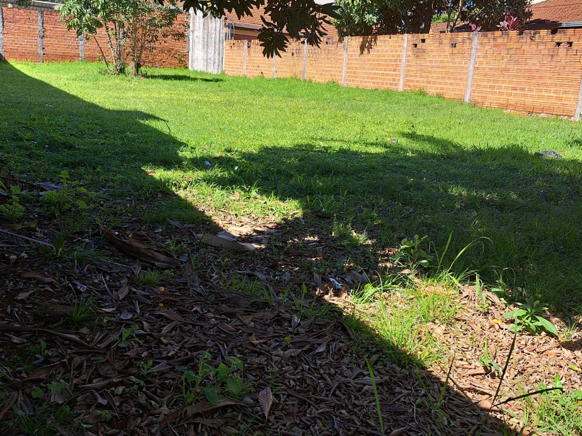 VENDO TERRENO EN BARRIO OBRERO CIUDAD DEL ESTE — foto 2