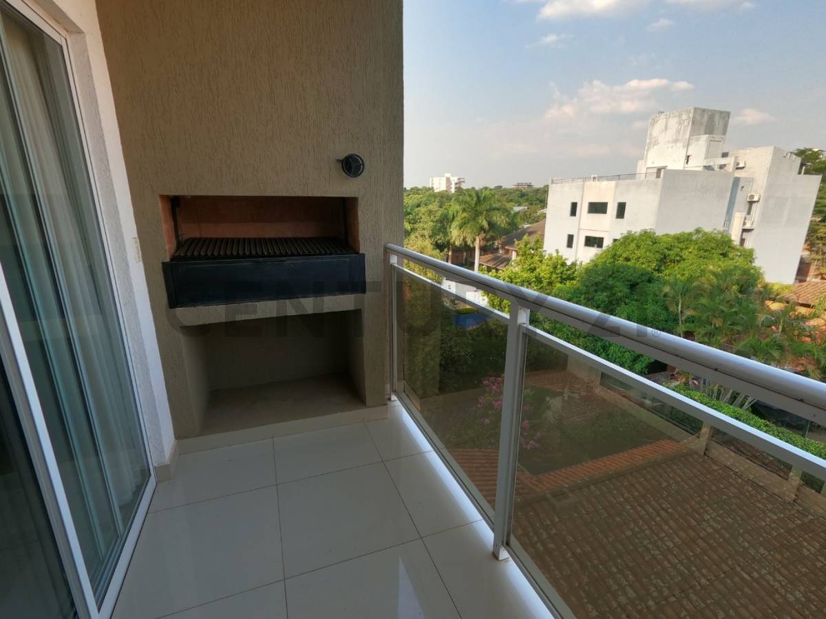 SE ALQUILA AMPLIO DEPARTAMENTO AMOBLADO BARRIO VILLA MORRA — foto 2