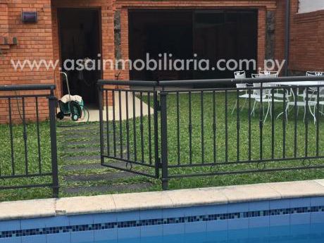 Hermosa Casa Moderna Barrio Mburicao 3 Suites
