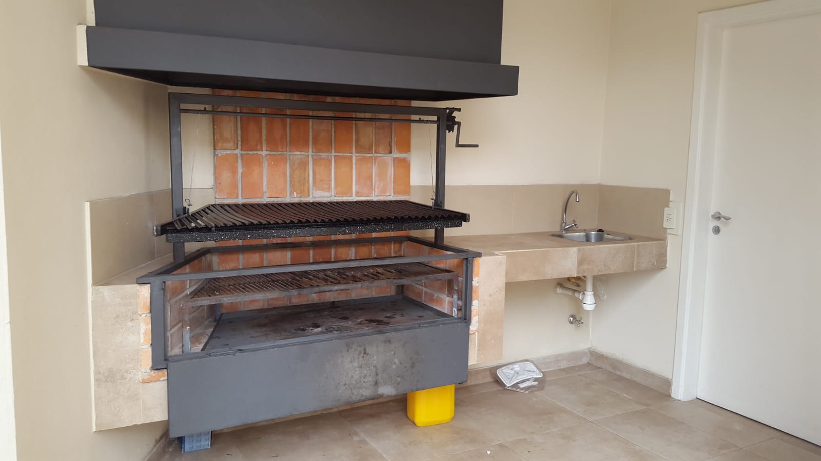 Alquiler hermosa casa en condominio, con piscina propia — foto 2