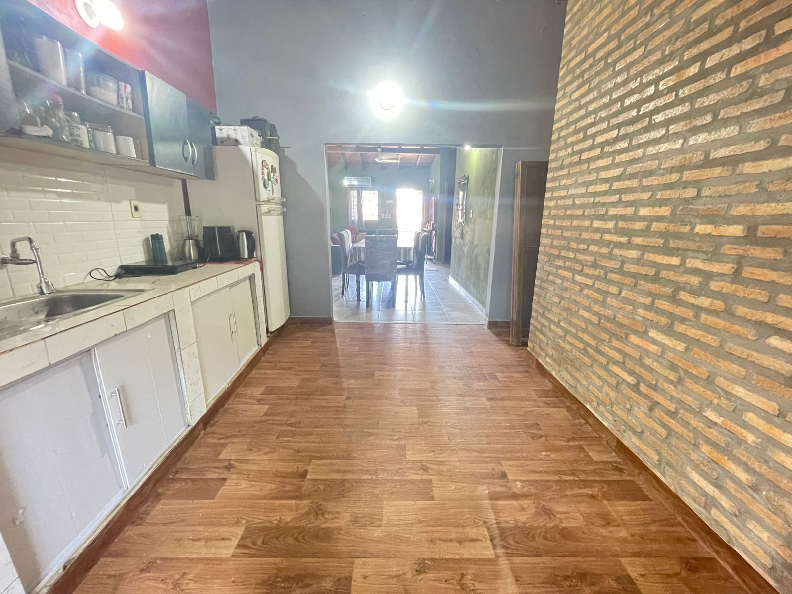Se Vende Chalet de 3 dormitorios por 320 millones en Ñemby! — foto 3