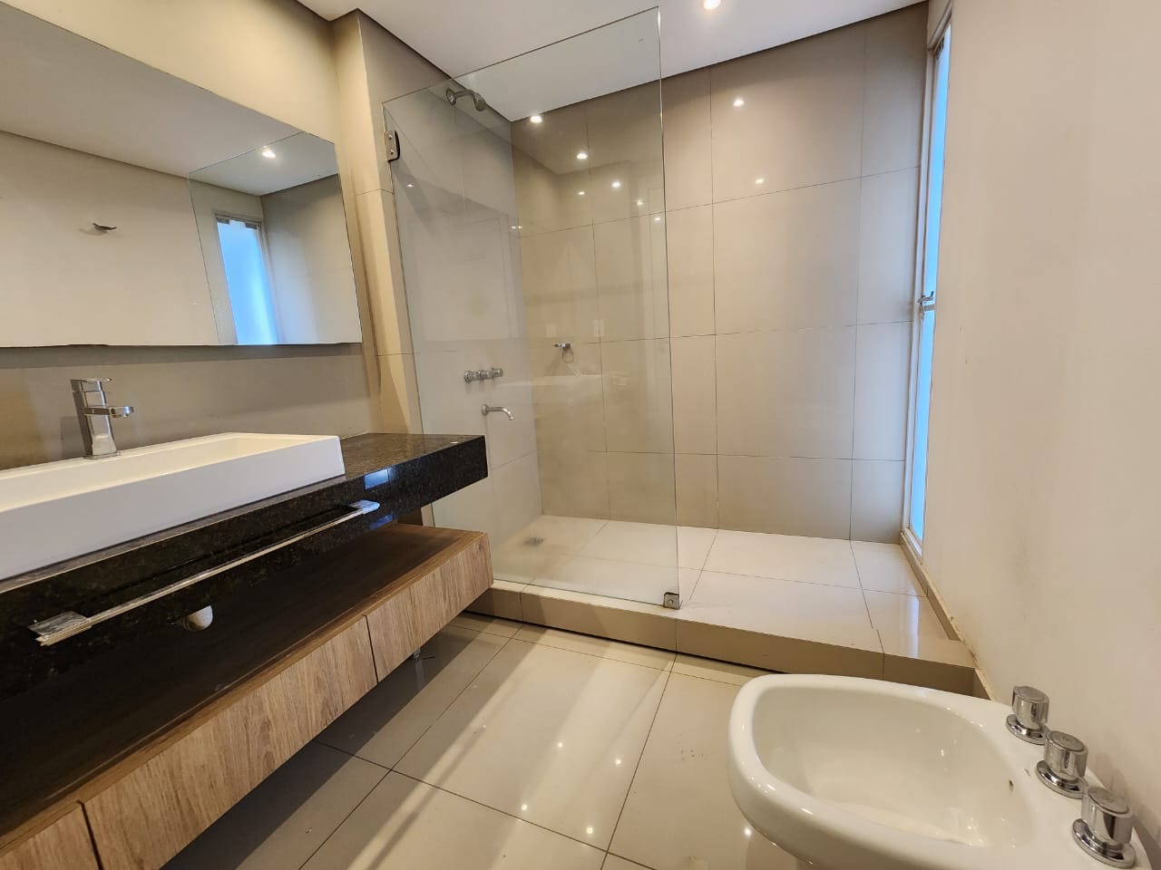 EN ALQUILER MODERNO PENTHOUSE — foto 2
