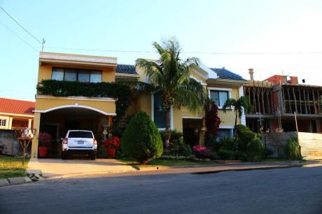 Casa En Barrio Norte