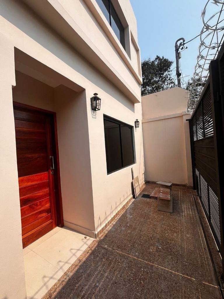 Alquilo Dúplex a Estrenar Zona Santisima Trinidad — foto 3
