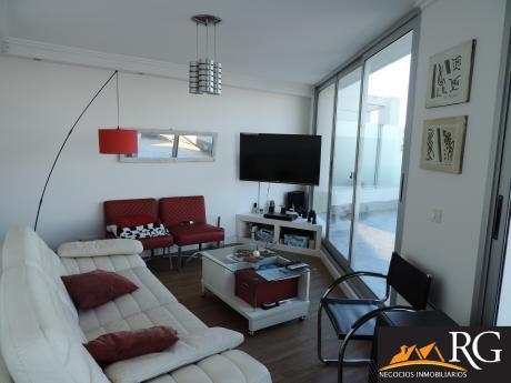 Hermoso Penthouse Sobre Rambla De Malvin 2 Dorm Doble Gge