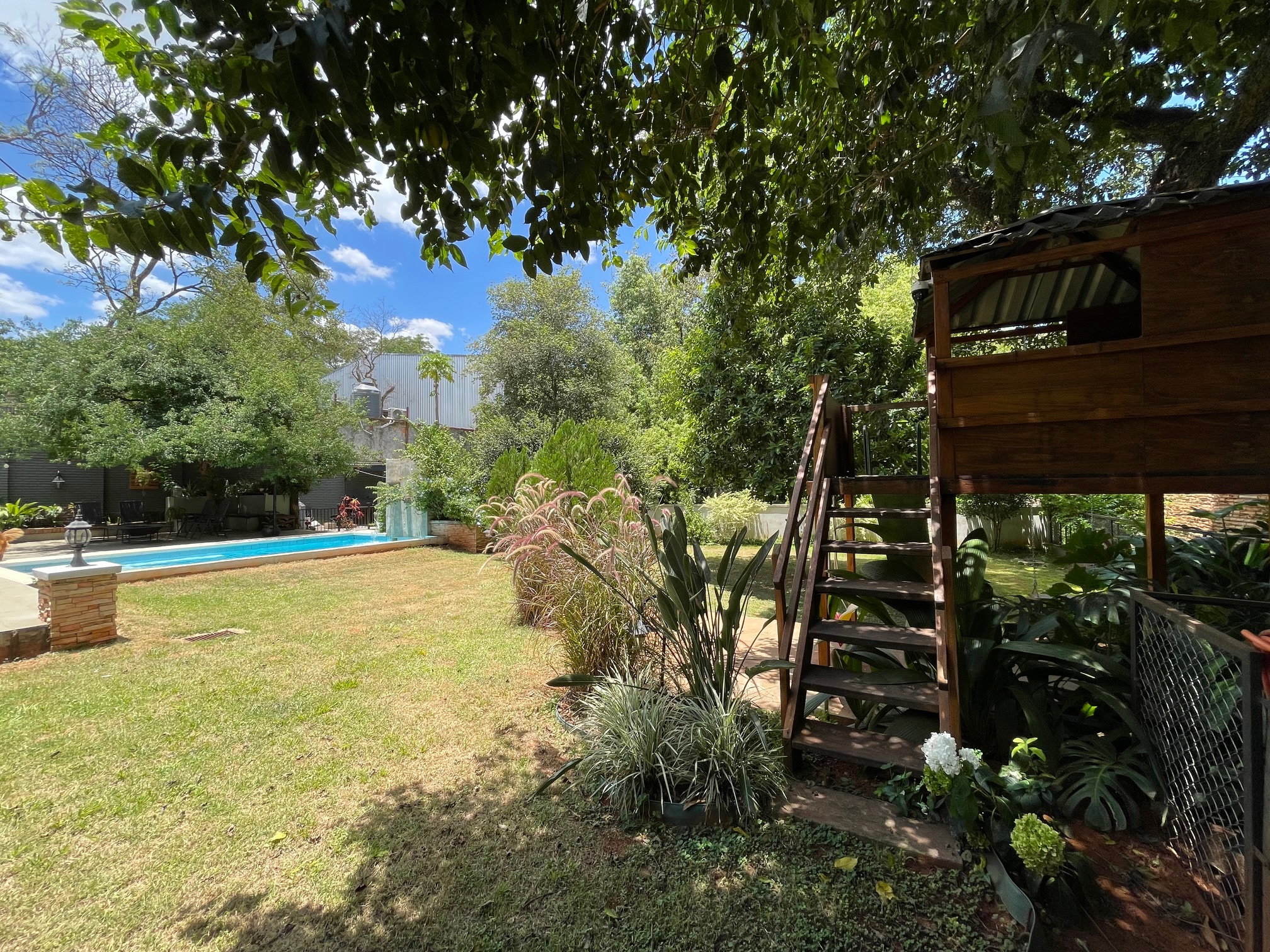 CASA RESIDENCIAL EN VENTA - 720 M2 DE TERRENO LLENO DE NATURALEZA Y TRANQUILIDAD — foto 3