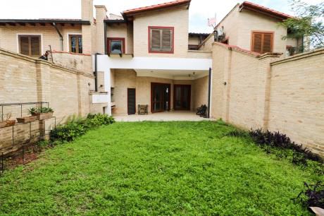 Alquilo Duplex En Barrio Mangal