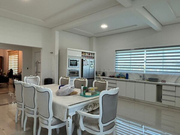 RESIDENCIA EN EL PARANÁ COUNTRY CLUB — foto 2
