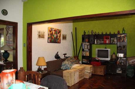 Bella Casa En La Zona Unión