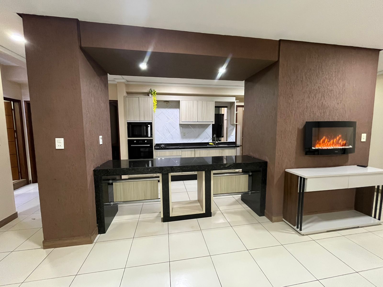 DEPARTAMENTO AMOBLADO EN EL MICROCENTRO DE ENCARNACIÓN — foto 3