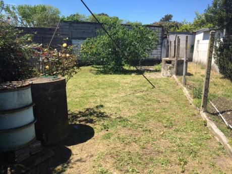 Venta De Casa En Amplio Terreno En La Zona De Paso De La Arena