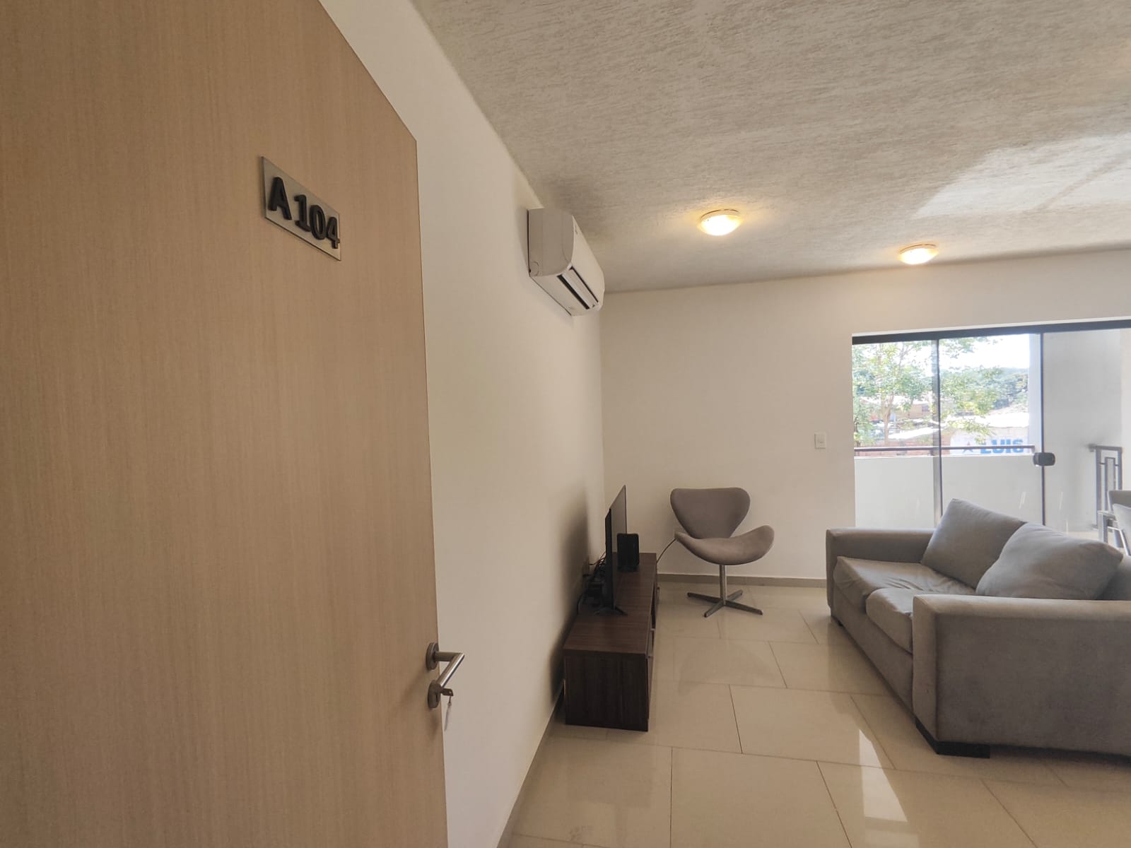 Departamento amoblado en parque Pinar en Ñemby — foto 2