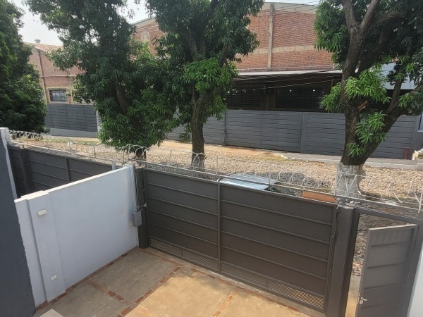 ALQUILER DE DUPLEX ZONA AVENIDA DEL YACHT. — foto 2