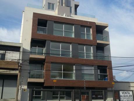 Con Renta!!! Apartamento Monoambiente En Rambla De Malvín