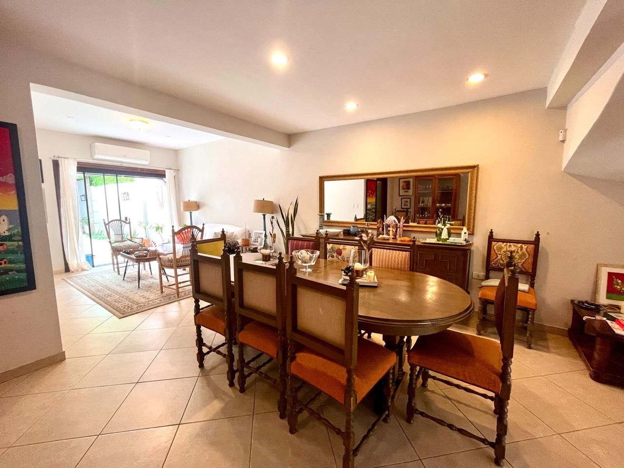 Casa en venta en Madame Lynch, Asunción — foto 2