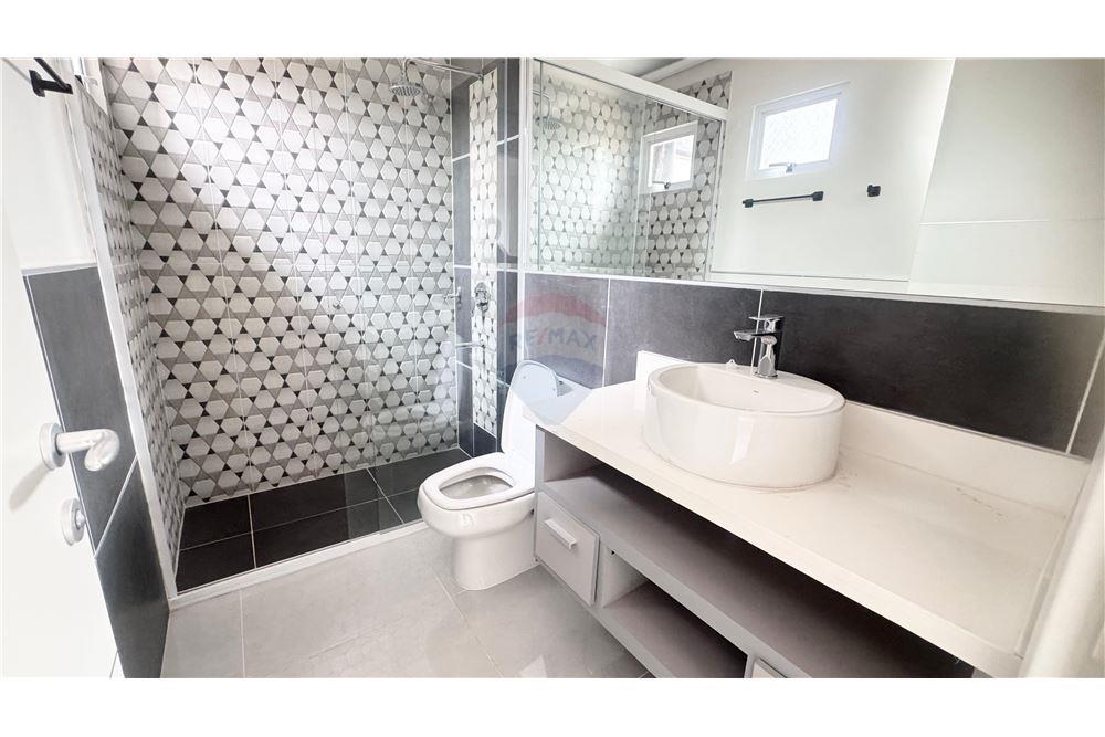 EXCLUSIVO PENTHOUSE DE 4 HAB EN MBURUCUYA — foto 3