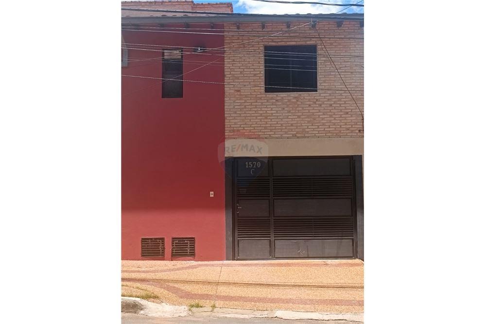 Alquilo Duplex de 3 Dorm. en B° Nazareth — foto 3